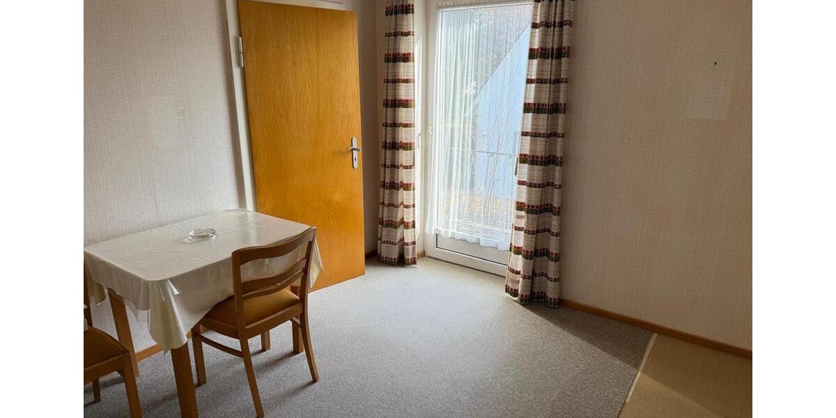 Einfamilienhaus Königsfeld im Schwarzwald - 10 Zimmer, 170 m&sup2;, 420.000&euro; | Angebot:25823870