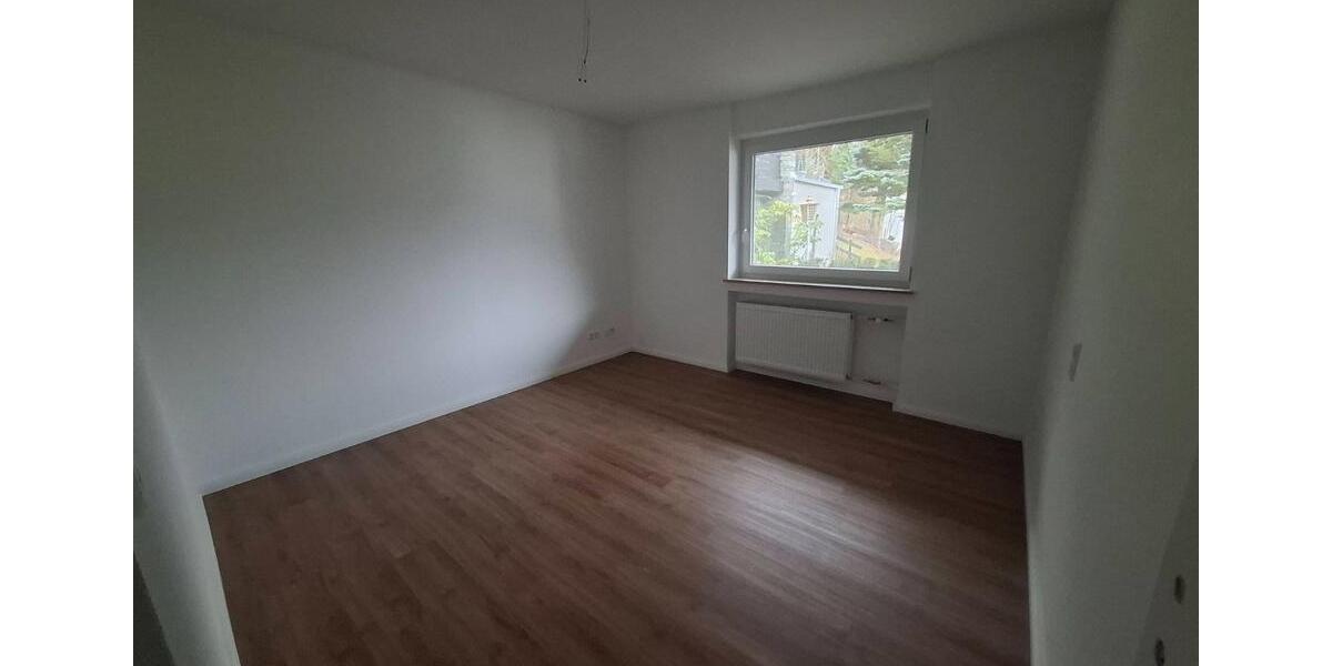 Erdgeschoßwohnung Oberndorf am Neckar - 3 Zimmer, 100 m&sup2;, 900&euro; | Angebot:25292632