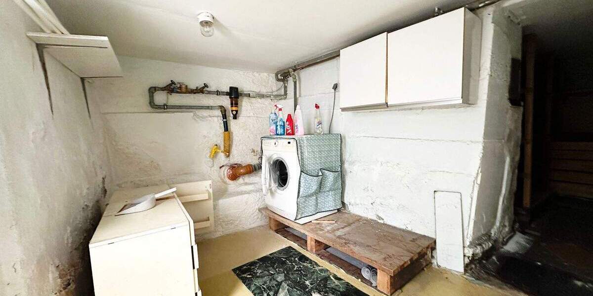 Einfamilienhaus Rottweil Göllsdorf - 6 Zimmer, 100 m&sup2;, 185.000&euro; | Angebot:25662398