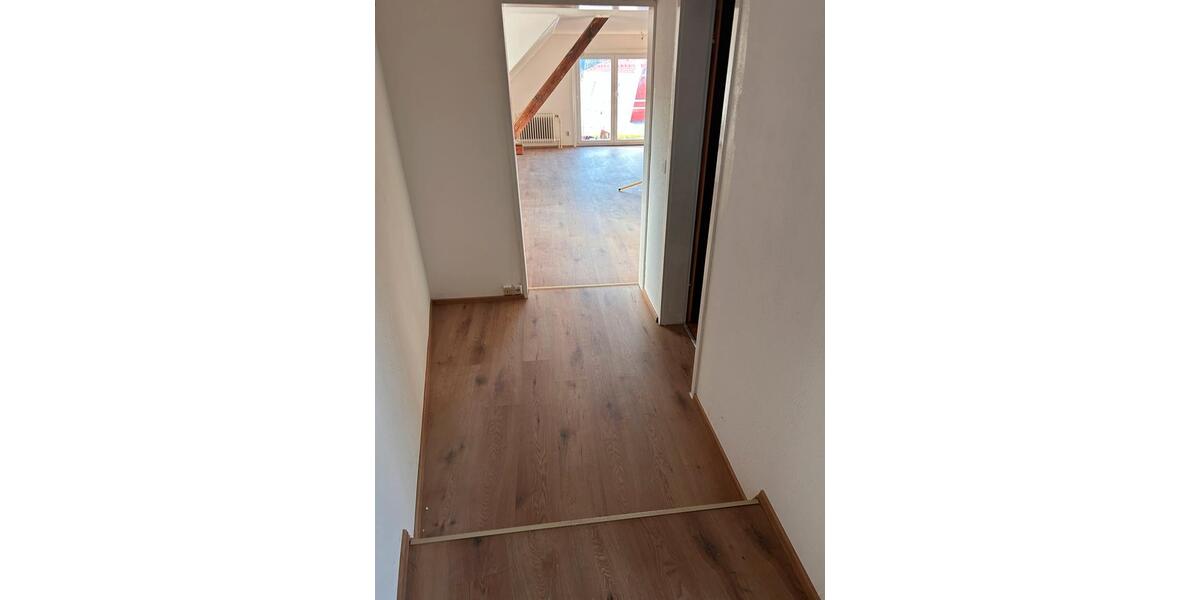 Dachgeschoßwohnung Königsfeld im Schwarzwald - 3 Zimmer, 103 m&sup2;, 800&euro; | Angebot:25961939
