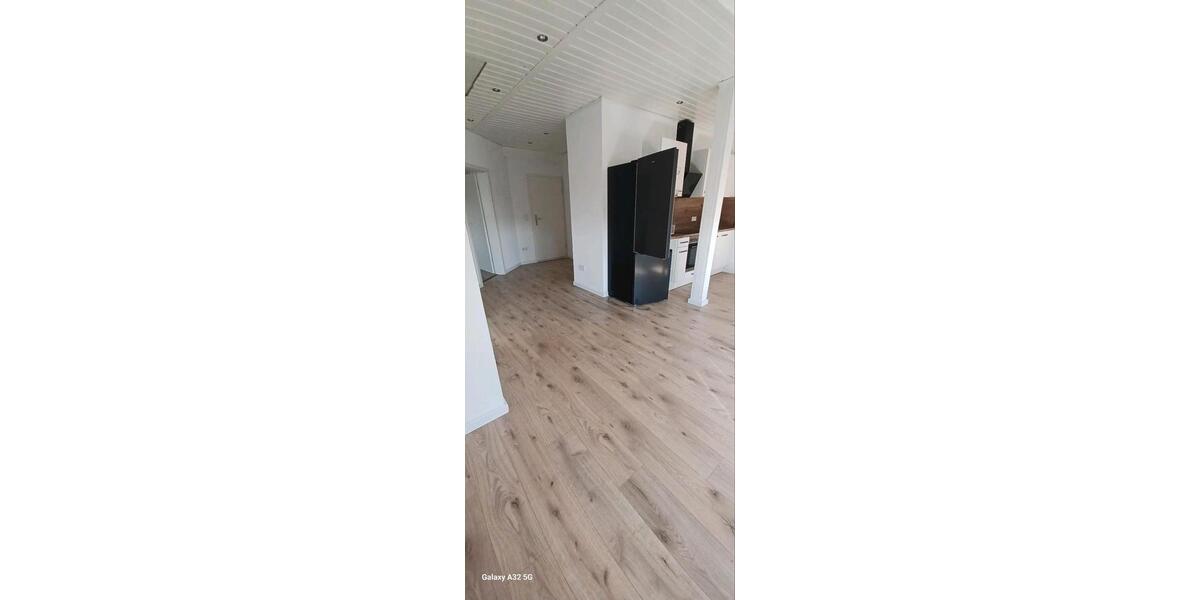 Dachgeschoßwohnung Villingen-Schwenningen Schwenningen - 2 Zimmer, 71 m&sup2;, 1.100&euro; | Angebot:25789584