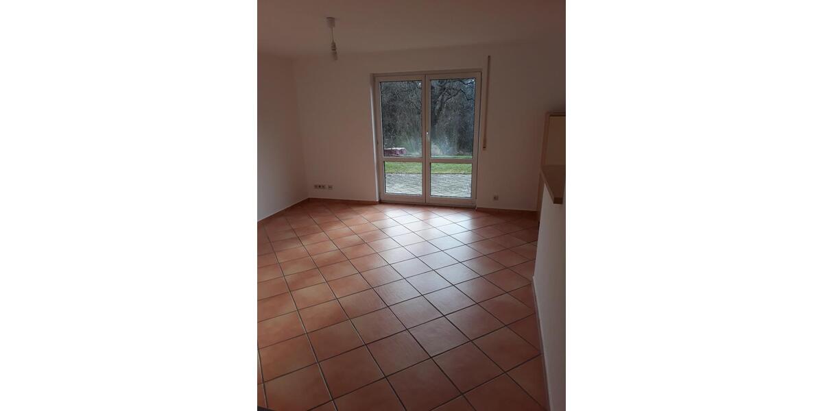 Erdgeschoßwohnung Aldingen - 2 Zimmer, 60 m&sup2;, 650&euro; | Angebot:25146778
