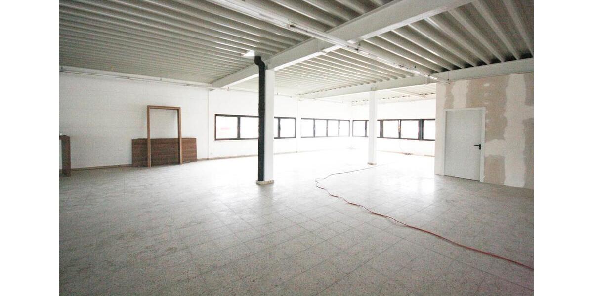 Gewerbeobjekt Villingen-Schwenningen Schwenningen - 133&euro; | Angebot:9537667