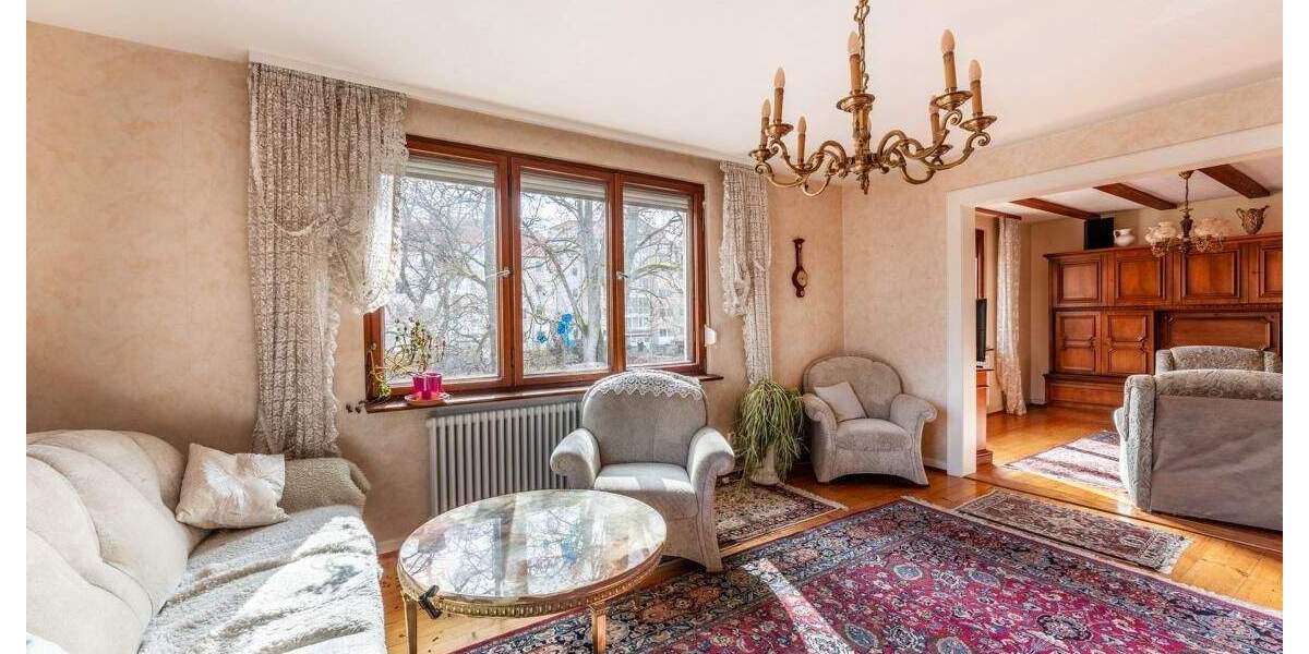 Mehrfamilienhaus, Wohnhaus Villingen-Schwenningen Villingen - 8 Zimmer, 162 m&sup2;, 369.000&euro; | Angebot:25698695