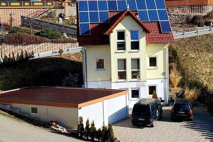 Haus Vöhrenbach Hammereisenbach-Bregenbach - 8 Zimmer, 185 m&sup2;, 550.000&euro; | Angebot:25717513