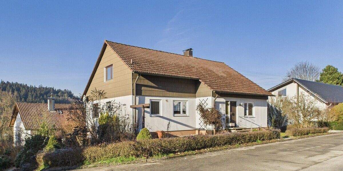 Einfamilienhaus Rottweil / Neufra Neufra - 5 Zimmer, 108 m&sup2;, 220.000&euro; | Angebot:25820685