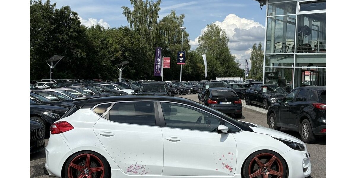 Kia Ceed GT Track SPORTABGAS./CARPLAY/LENKHZ/1.HAND 187.102 km 7.900 &euro; Villingen-Schwenningen 78054