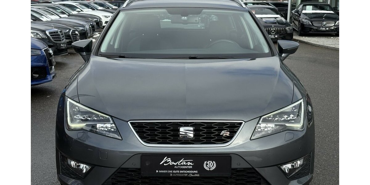 Seat Leon 1.4 TSI ST FR KAMERA/NAVI/SHZ/AHK/LED/TEMPO 81.478 km 12.800 &euro; Villingen-Schwenningen 78054