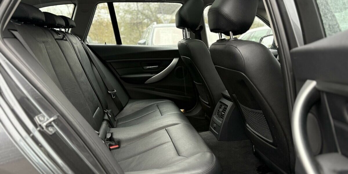 BMW 330D Touring HEADUP/PANO/NAVI/AHK/ACC/KEYLESS 188.152 km 14.900 &euro; Villingen-Schwenningen 78054