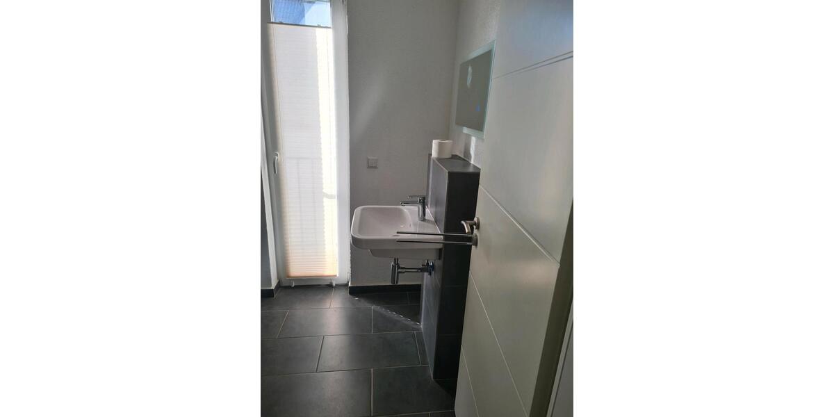 Erdgeschoßwohnung Villingen-Schwenningen Schwenningen - 3 Zimmer, 86 m&sup2;, 1.000&euro; | Angebot:25844616