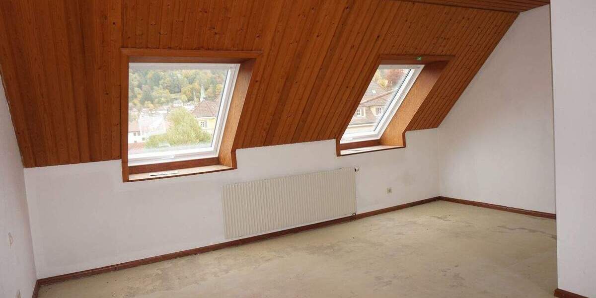 Etagenwohnung Schramberg - 2 Zimmer, 95 m&sup2;, 160.000&euro; | Angebot:25707911