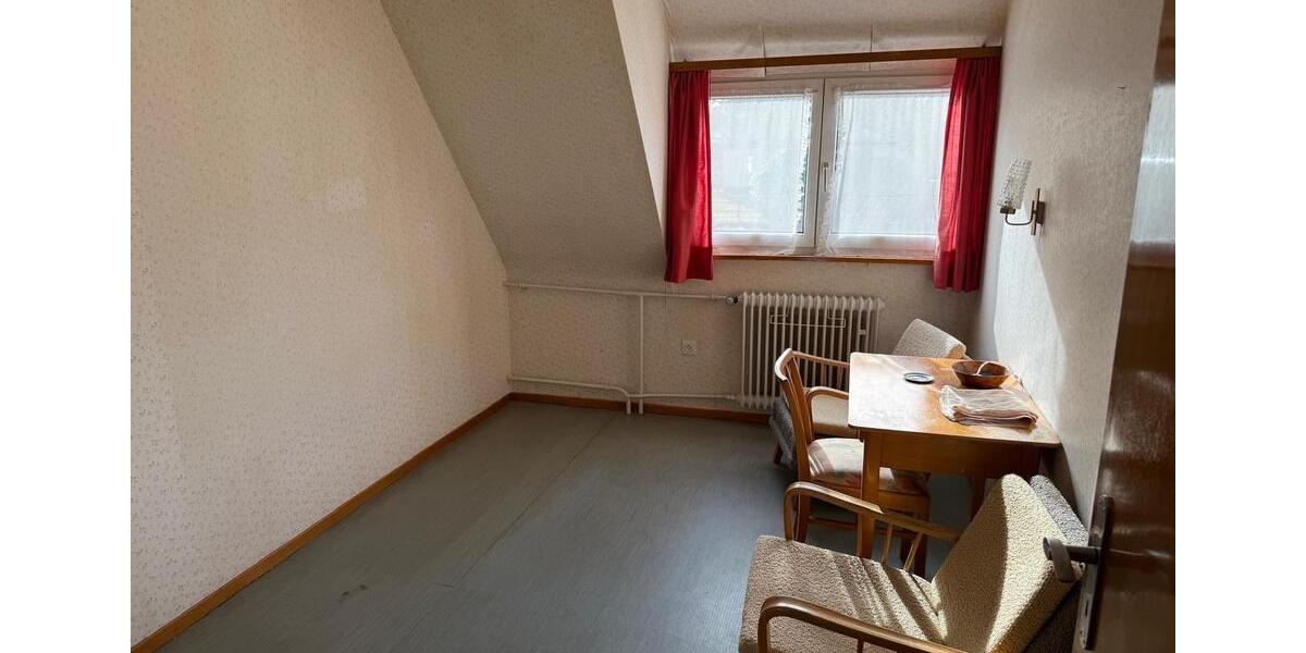 Einfamilienhaus Königsfeld im Schwarzwald - 10 Zimmer, 170 m&sup2;, 420.000&euro; | Angebot:26722167