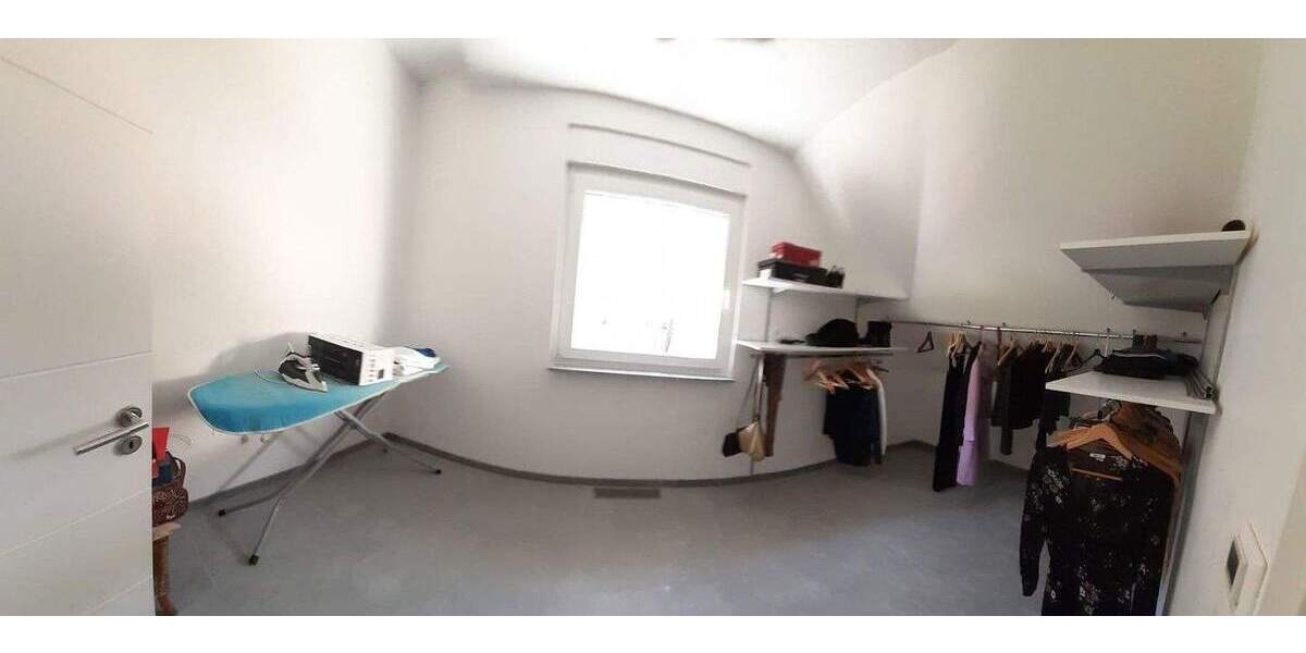 Mehrfamilienhaus, Wohnhaus Vöhrenbach Hammereisenbach-Bregenbach - 8 Zimmer, 185 m&sup2;, 550.000&euro; | Angebot:25717513