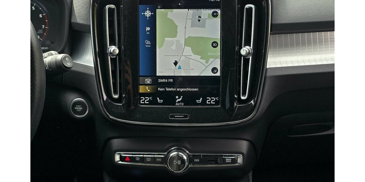 Volvo XC40 T4 MOMENTUM AWD/KLIMA/LEDER/ PRO-PAKET/LED 52.808 km 23.900 &euro; Villingen-Schwenningen 78054
