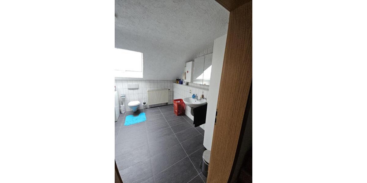 Etagenwohnung Villingen-Schwenningen Schwenningen - 3 Zimmer, 91 m&sup2;, 940&euro; | Angebot:26003393