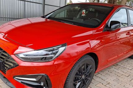 Hyundai i30 50.000 km 16.390 &euro; Niedereschach 78078