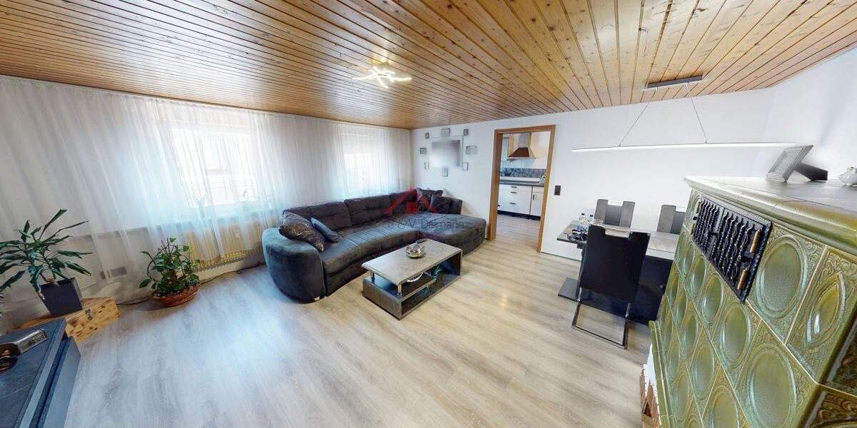 Etagenwohnung Tuttlingen - 5 Zimmer, 131 m&sup2;, 205.000&euro; | Angebot:25770902