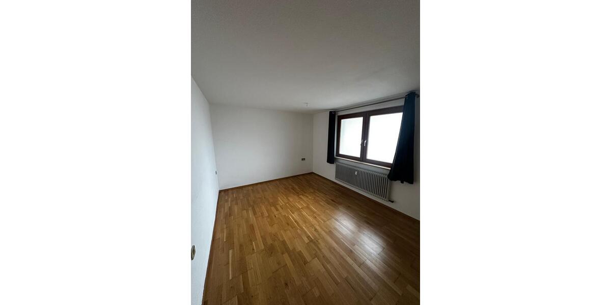 Etagenwohnung Schramberg Tennenbronn - 4 Zimmer, 98 m&sup2;, 900&euro; | Angebot:25612137