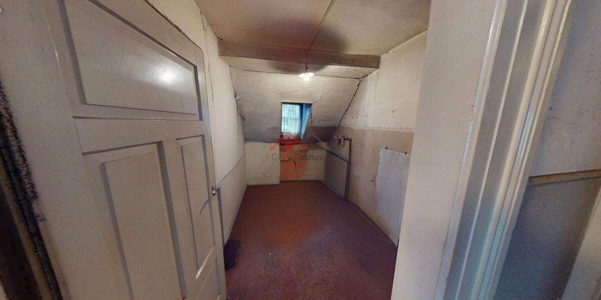 Doppelhaushälfte Tuttlingen - 6 Zimmer, 150 m&sup2;, 135.000&euro; | Angebot:25667764