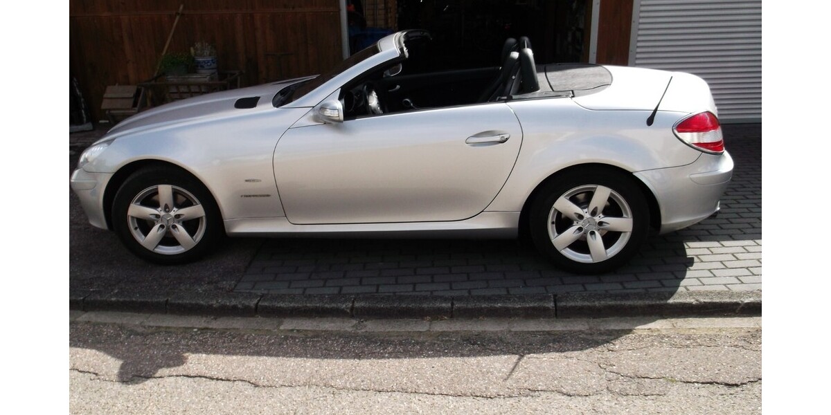 Mercedes-Benz SLK 299.999 km 5.500 &euro; Fluorn-Winzeln 78737