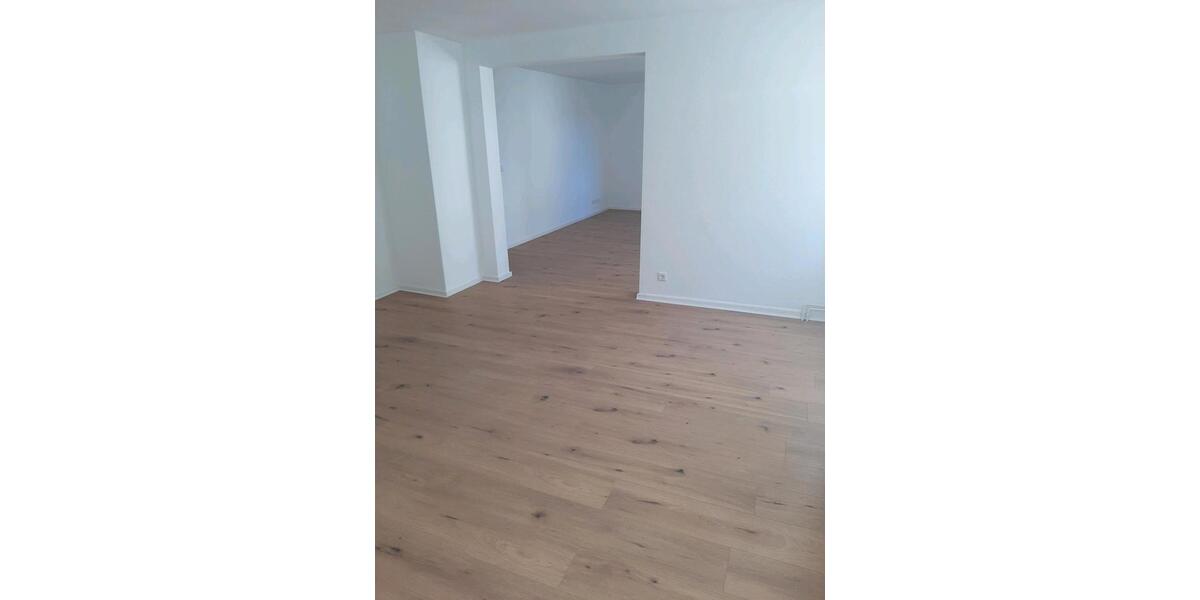 Etagenwohnung Sankt Georgen im Schwarzwald - 4 Zimmer, 128 m&sup2;, 1.000&euro; | Angebot:26587028