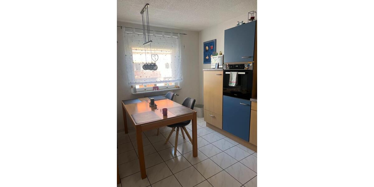 Doppelhaushälfte Gosheim - 7 Zimmer, 170 m&sup2;, 328.000&euro; | Angebot:26356023