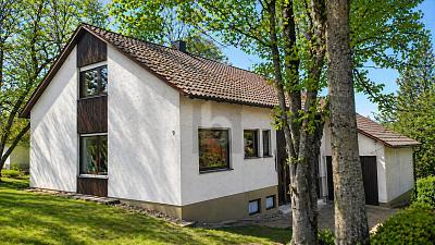 VIEL PLATZ FÜR FAMILIE UND EIGENE WOHNIDEEN - Einfamilienhaus Schramberg | Angebot:27222018