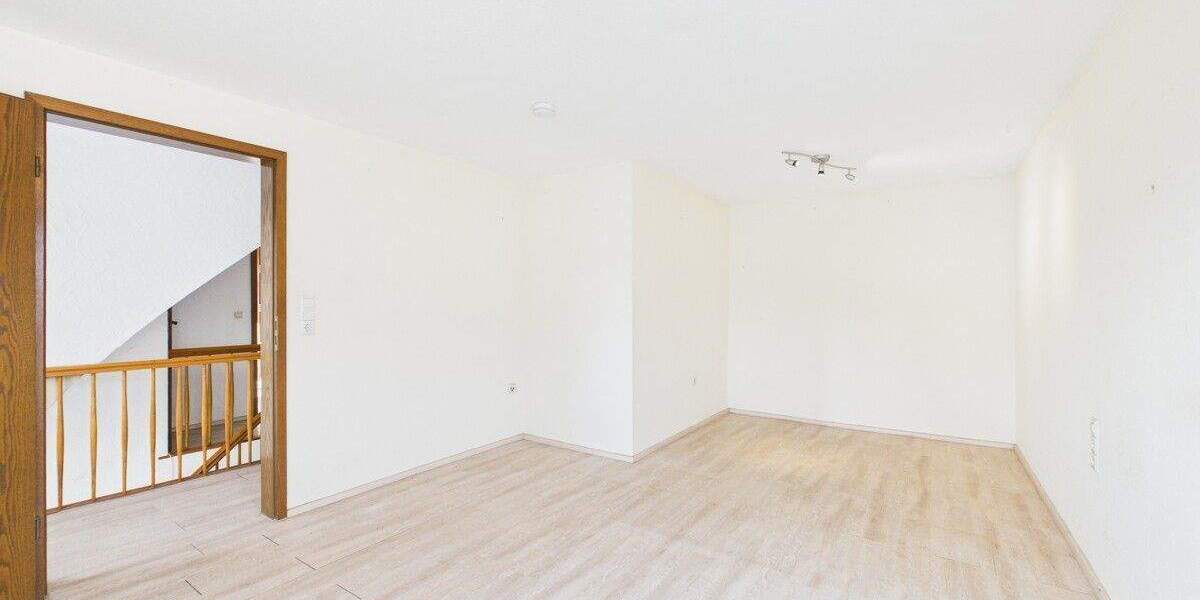 Einfamilienhaus Dunningen Seedorf - 4 Zimmer, 153 m&sup2;, 169.000&euro; | Angebot:25683393