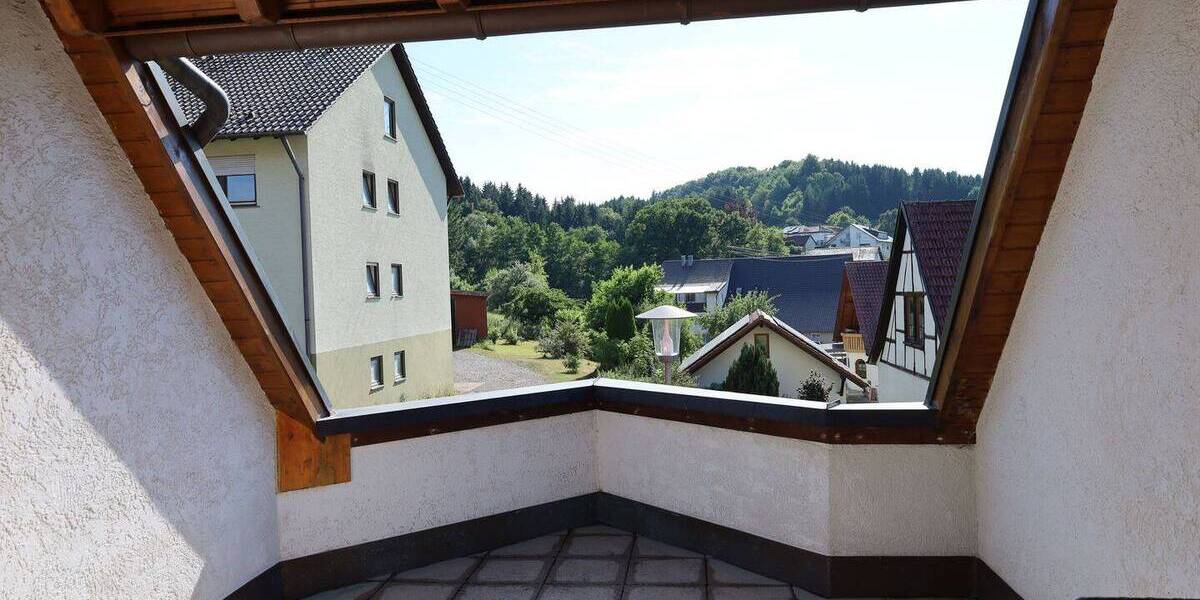 Etagenwohnung Zimmern - 5 Zimmer, 160 m&sup2;, 289.000&euro; | Angebot:25912990
