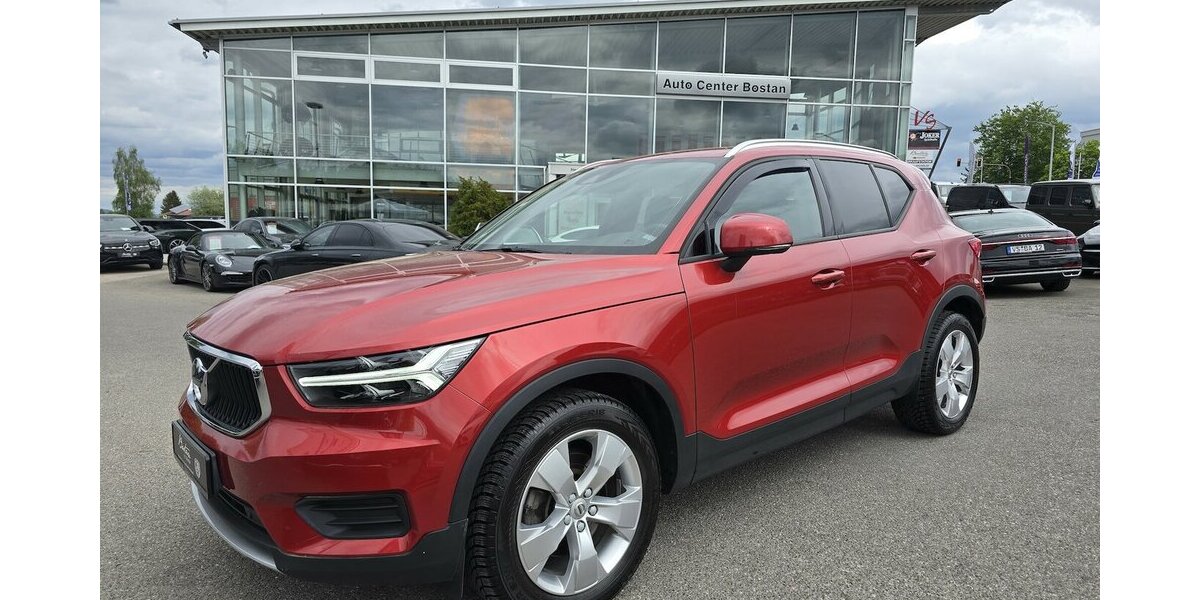 Volvo XC40 T4 MOMENTUM AWD/KLIMA/LEDER/ PRO-PAKET/LED 52.808 km 23.900 &euro; Villingen-Schwenningen 78054