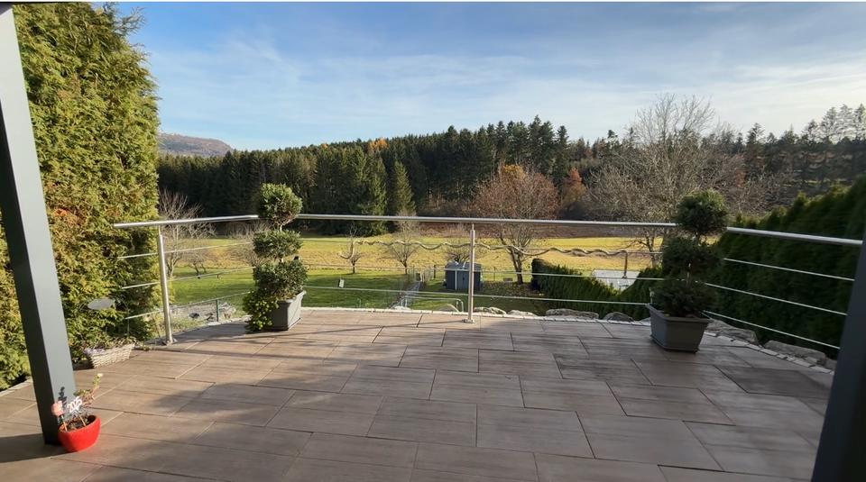 Doppelhaushälfte Aldingen - 7 Zimmer, 170 m&sup2;, 410.000&euro; | Angebot:25312664