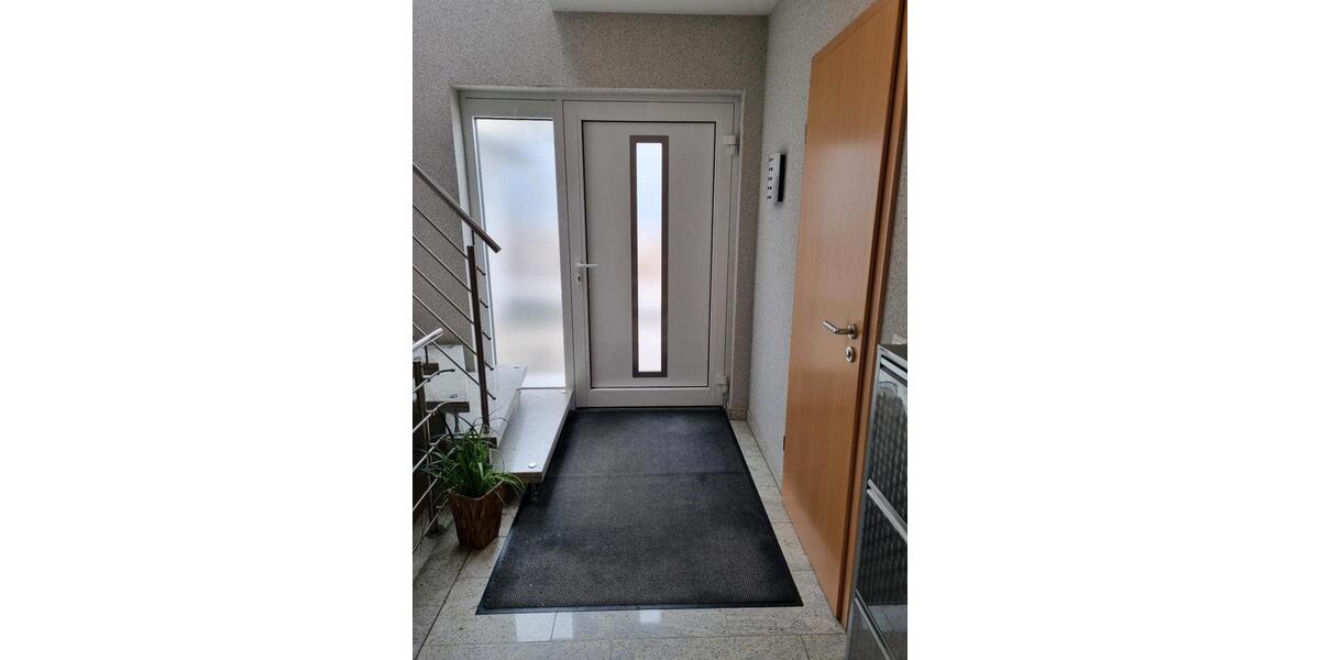 Einfamilienhaus Rottweil - 9 Zimmer, 268 m&sup2;, 686.000&euro; | Angebot:19097822