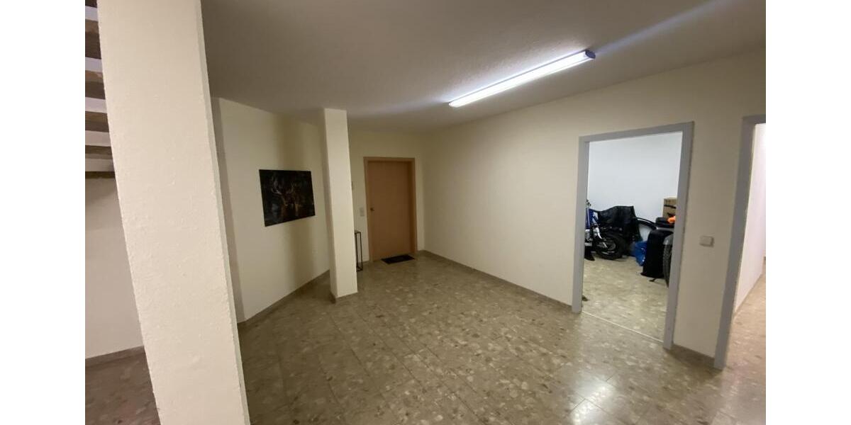 Erdgeschoßwohnung Tuningen - 3 Zimmer, 96 m&sup2;, 860&euro; | Angebot:26135960