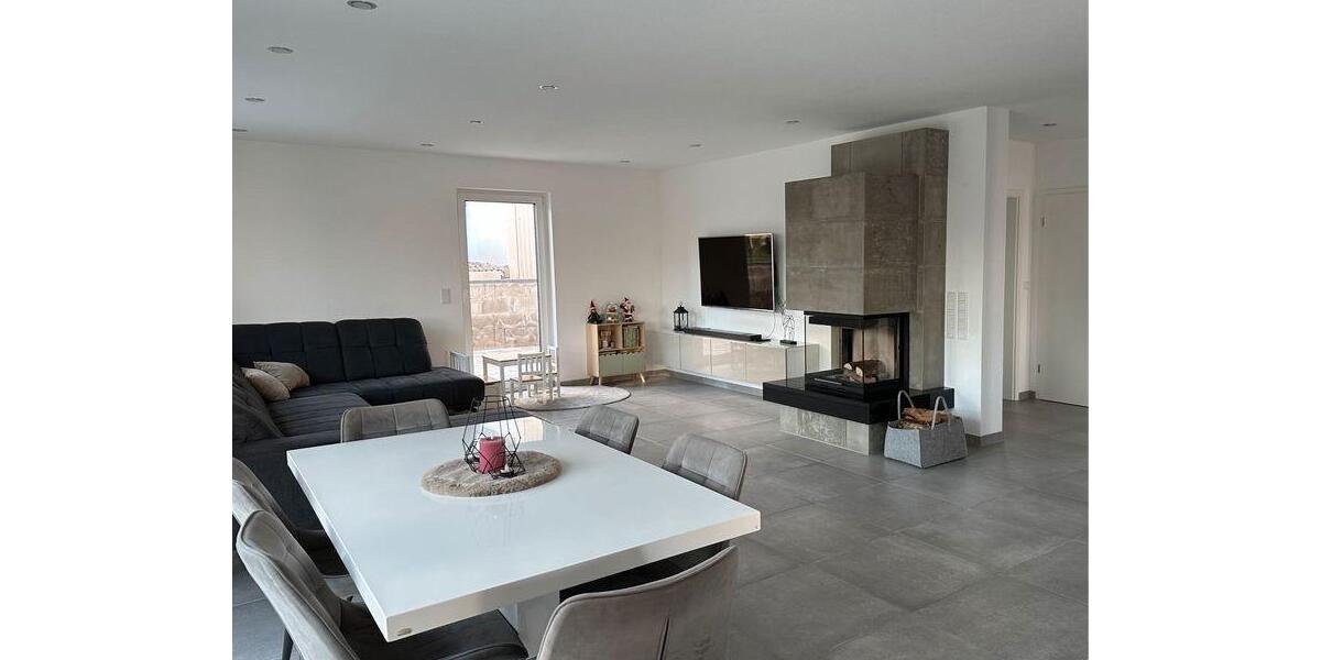 Einfamilienhaus Trossingen - 6 Zimmer, 180 m&sup2;, 775.000&euro; | Angebot:24241048