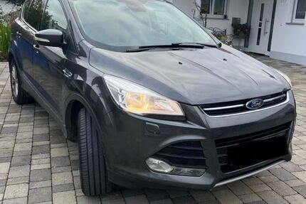 Ford Kuga 138.000 km 12.400 &euro; Löffingen 79843