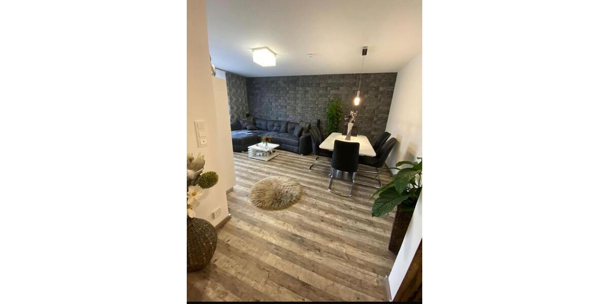 Etagenwohnung Villingen-Schwenningen Schwenningen - 4.5 Zimmer, 91 m&sup2;, 289.000&euro; | Angebot:25422595