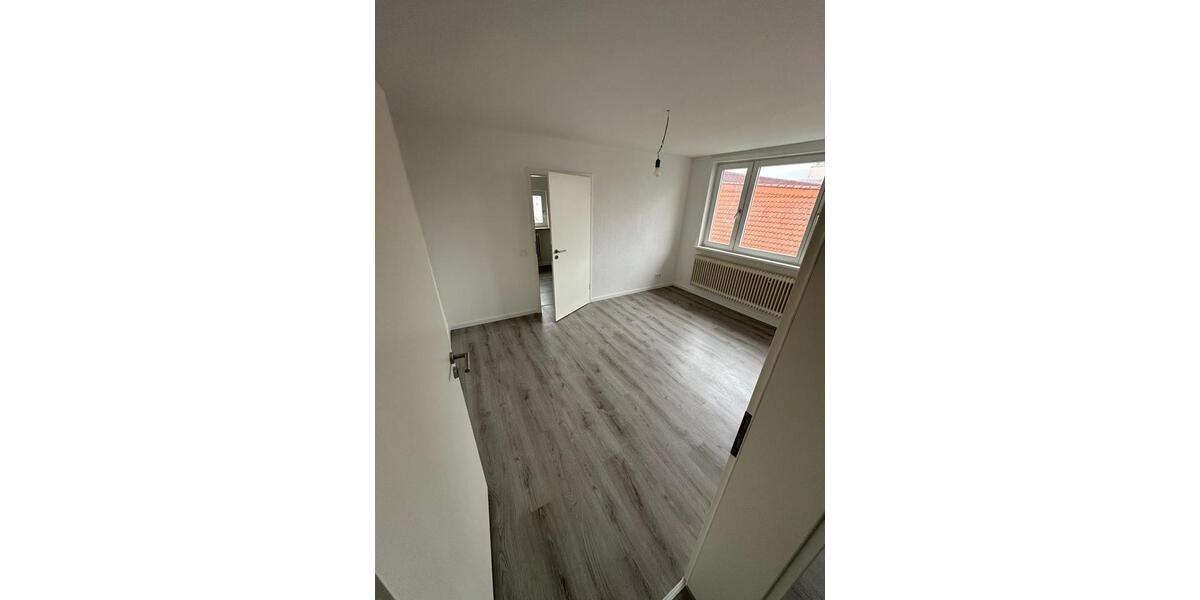 Etagenwohnung Tuttlingen - 5 Zimmer, 100 m&sup2;, 1.200&euro; | Angebot:25150366
