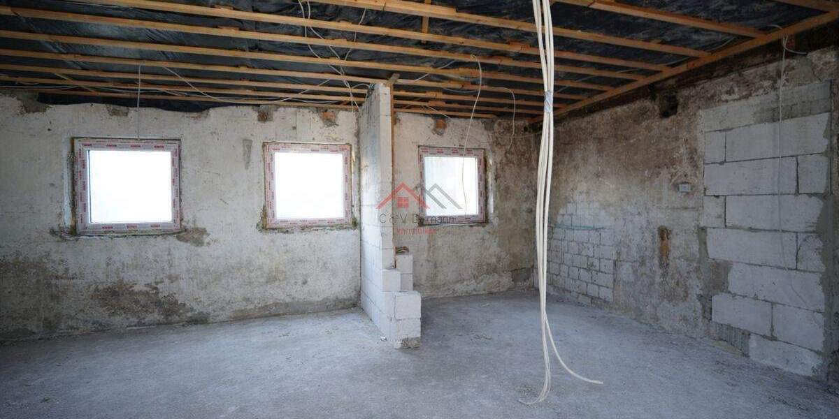 Einfamilienhaus Tuttlingen / Nendingen Nendingen - 7 Zimmer, 202 m&sup2;, 349.000&euro; | Angebot:25674007