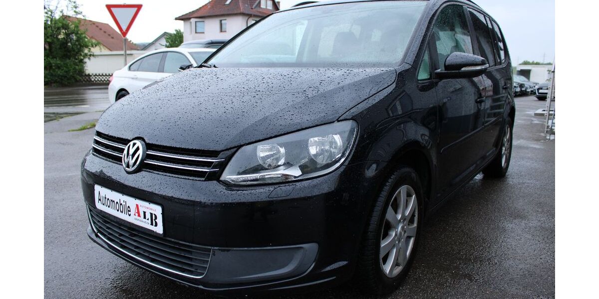 VW Touran 272.000 km 4.600 &euro; Schömberg 72355