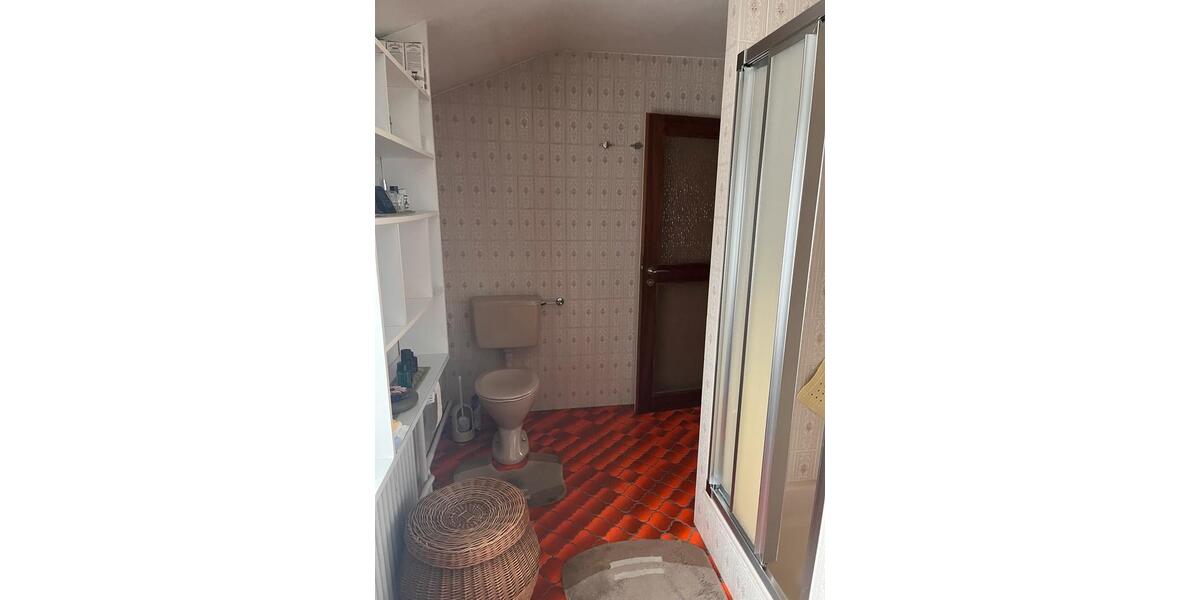 Etagenwohnung Hornberg - 3 Zimmer, 82 m&sup2;, 900&euro; | Angebot:25842296