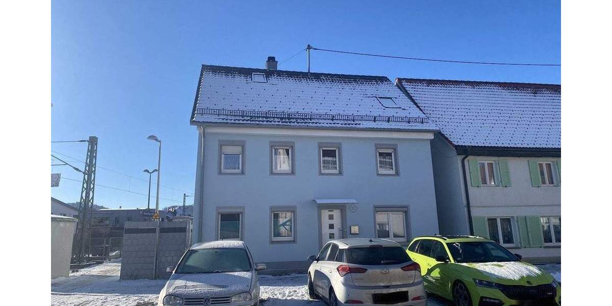 Mehrfamilienhaus, Wohnhaus Immendingen - 7 Zimmer, 175 m&sup2;, 290.000&euro; | Angebot:25735388