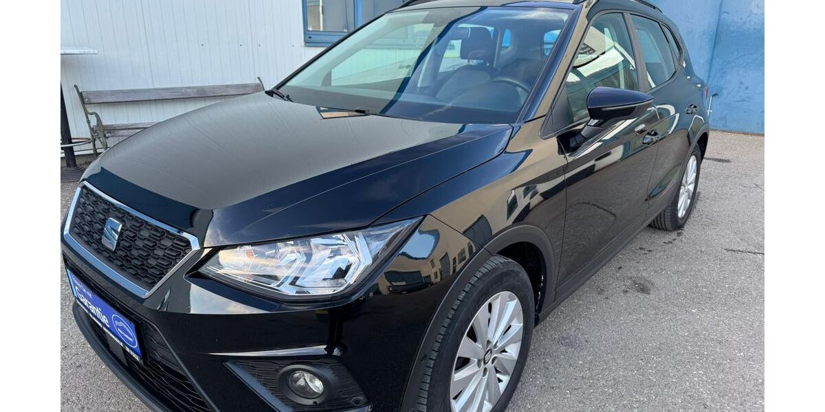 Seat Arona 93.700 km 9.890 &euro; Spaichingen 78549
