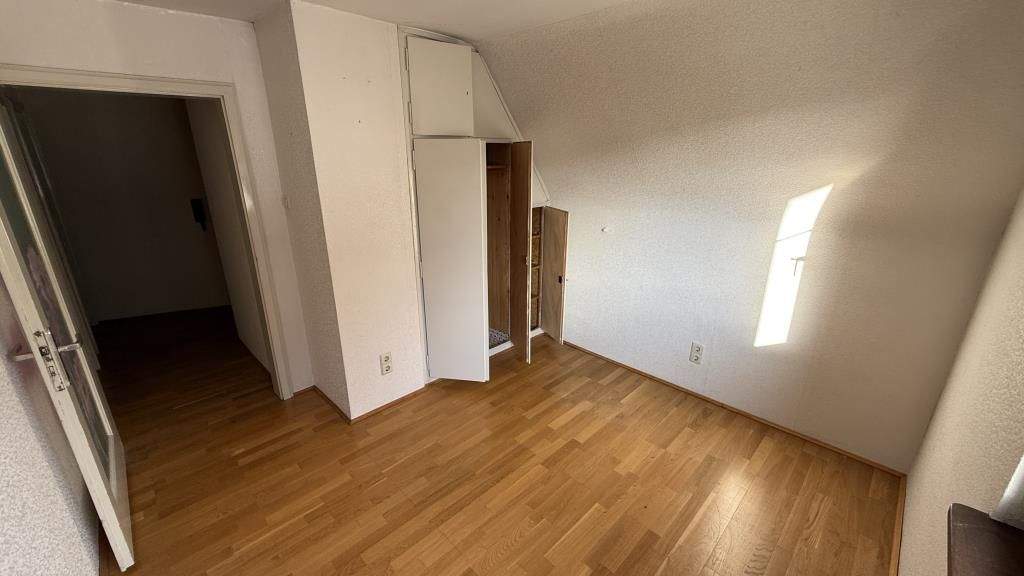 Mehrfamilienhaus, Wohnhaus St. Georgen Peterzell - 9 Zimmer, 185 m&sup2;, 260.000&euro; | Angebot:25701098