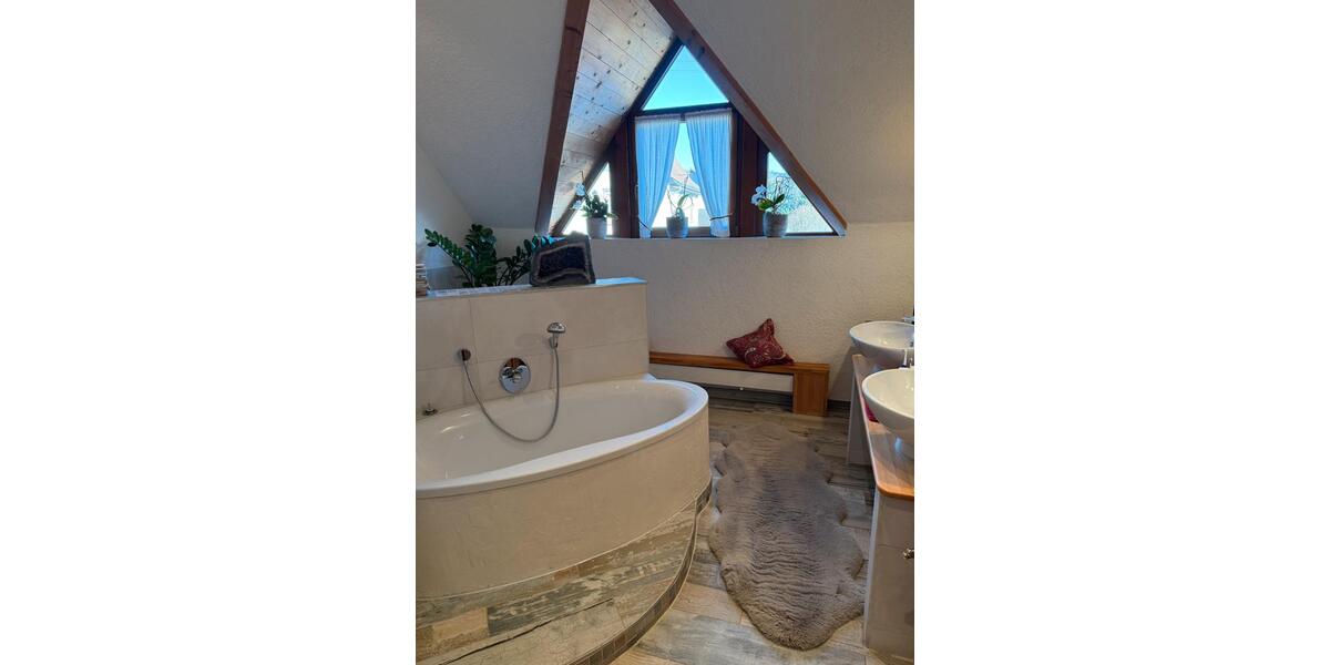 Bauernhaus, Landhaus Bad Dürrheim - 8 Zimmer, 266 m&sup2;, 845.000&euro; | Angebot:24830842