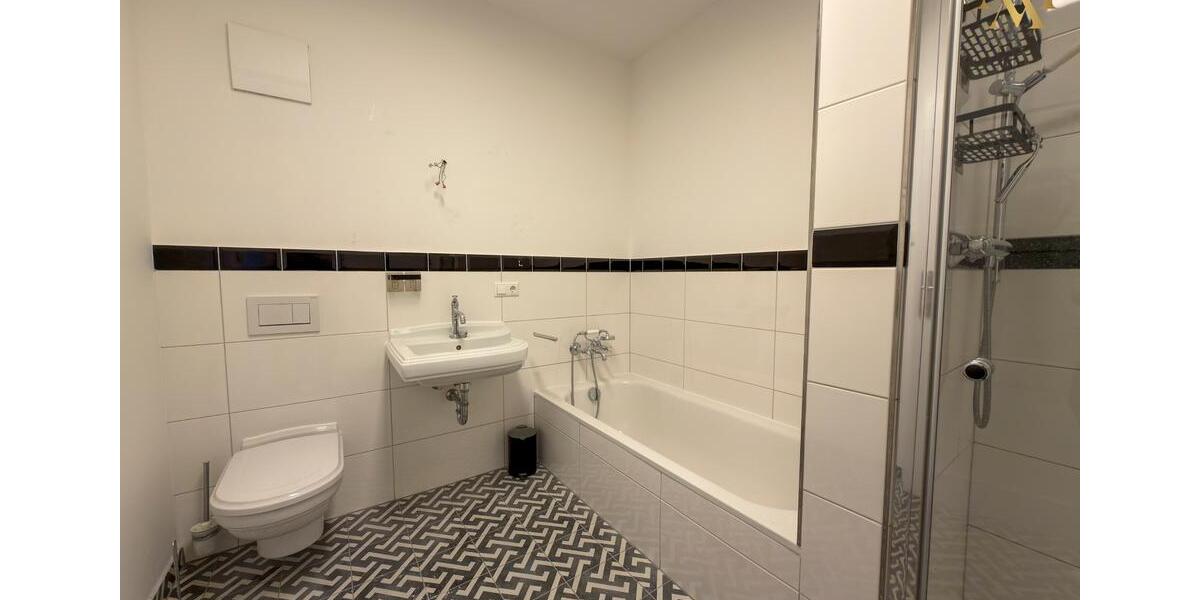 Etagenwohnung Villingen-Schwenningen Schwenningen - 2 Zimmer, 70 m&sup2;, 775&euro; | Angebot:25648722