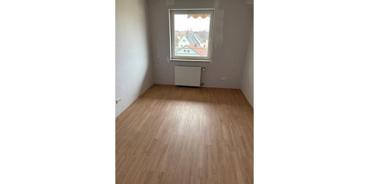 Etagenwohnung Villingen-Schwenningen Schwenningen - 4 Zimmer, 86 m&sup2;, 1.000&euro; | Angebot:25615164