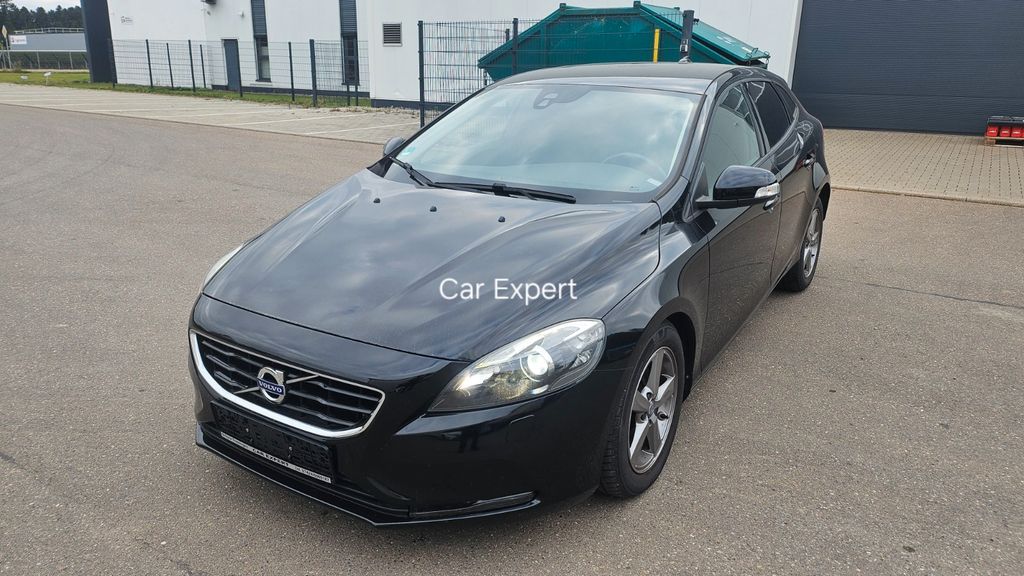 Volvo V40 98.650 km 11.999 &euro; Schura-Trossingen 78647