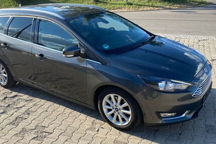 Ford Focus 103.000 km 9.500 &euro; Furtwangen 78120