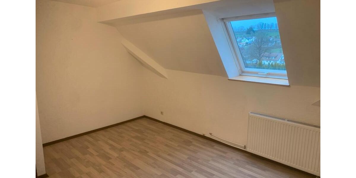 Dachgeschoßwohnung Durchhausen - 1 Zimmer, 28 m&sup2;, 550&euro; | Angebot:25832244