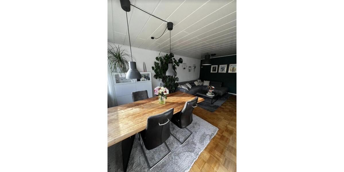 Etagenwohnung Tuttlingen - 2.5 Zimmer, 63 m&sup2;, 710&euro; | Angebot:25906942